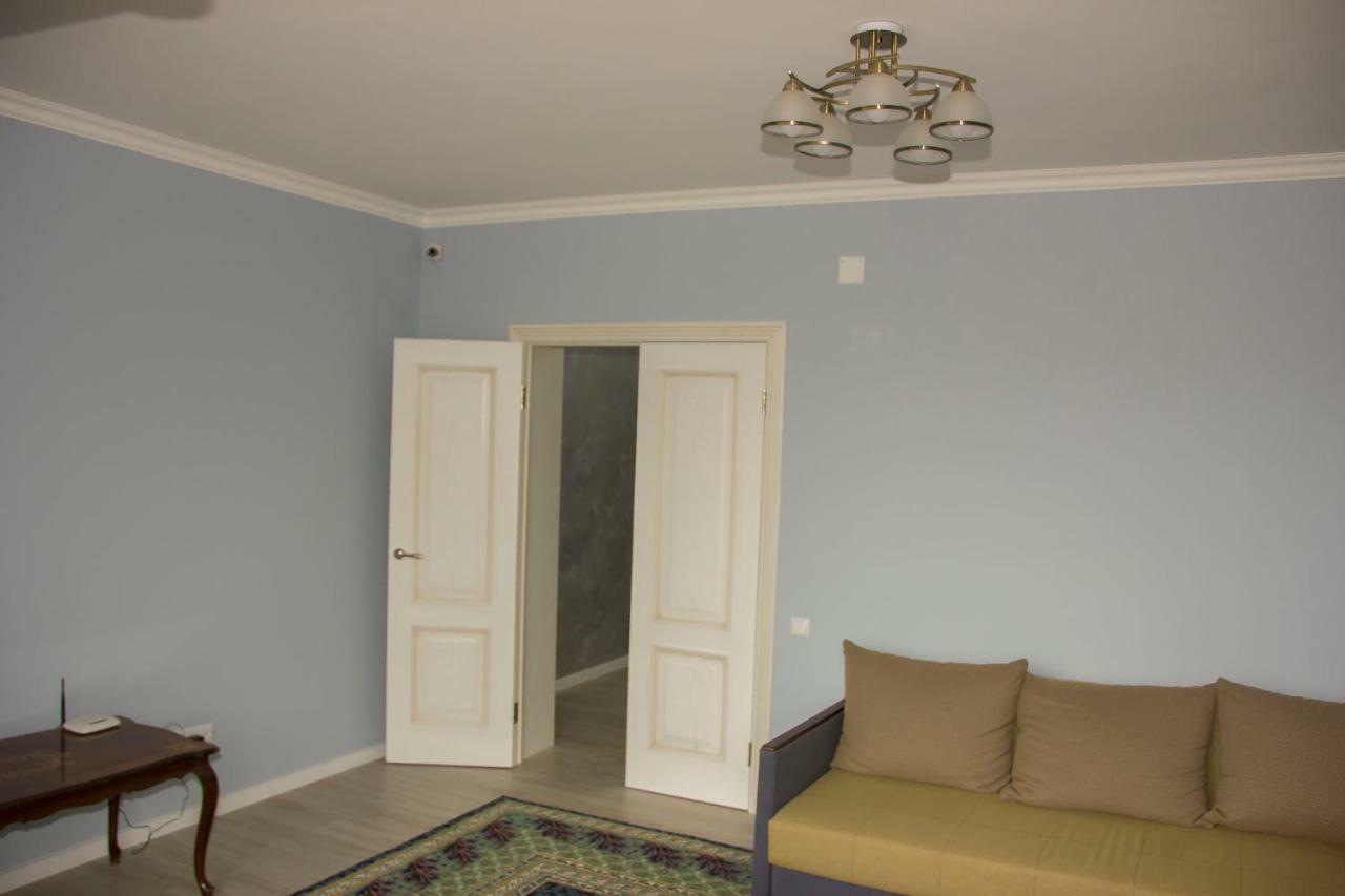 Hostel - Guest House Meyman Almaty Esterno foto